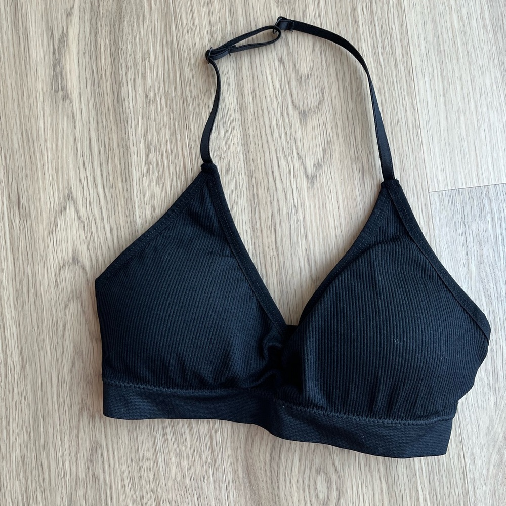 SHEIN yoga basic women’s black halter sports Bra 6(M)